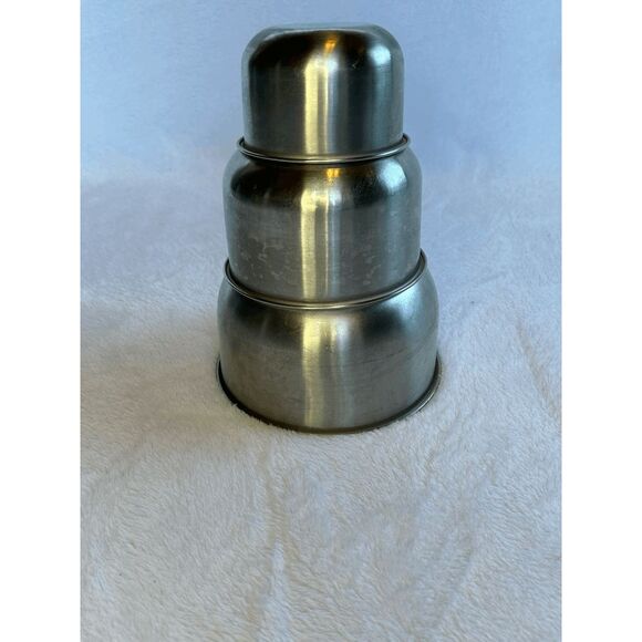 Other - Three Metal Nesting Bowl Set, Kitchen, Cooking/Baking Set